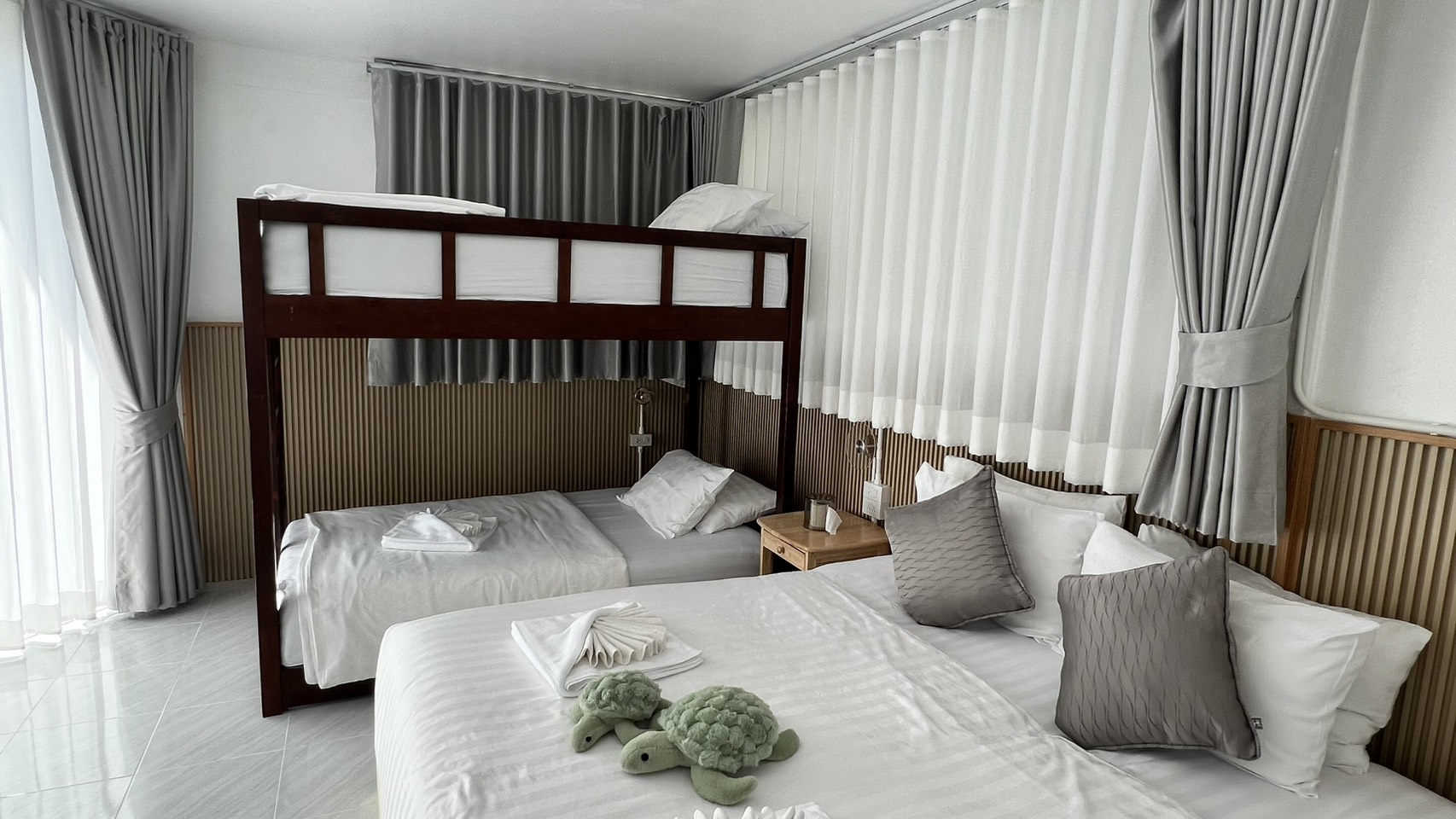 Room photo 2
